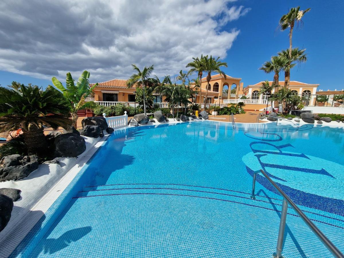 Exclusive Penthouse Playa Las Vistas 4 Close To The Sea And Beach, Aircondition For A Fee, Wifi, Terrace, Heated Pool Playa de las Américas Exterior foto