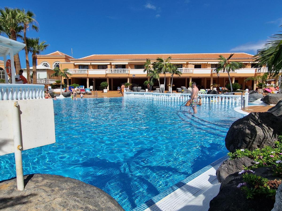 Exclusive Penthouse Playa Las Vistas 4 Close To The Sea And Beach, Aircondition For A Fee, Wifi, Terrace, Heated Pool Playa de las Américas Exterior foto